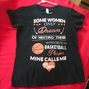 Basketball mom T-Shirt SZ. L